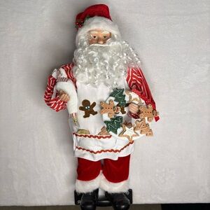 NWT Holiday Home ~19” Santa Cookie Baking Time Decorated Cookie Wreath Figurine